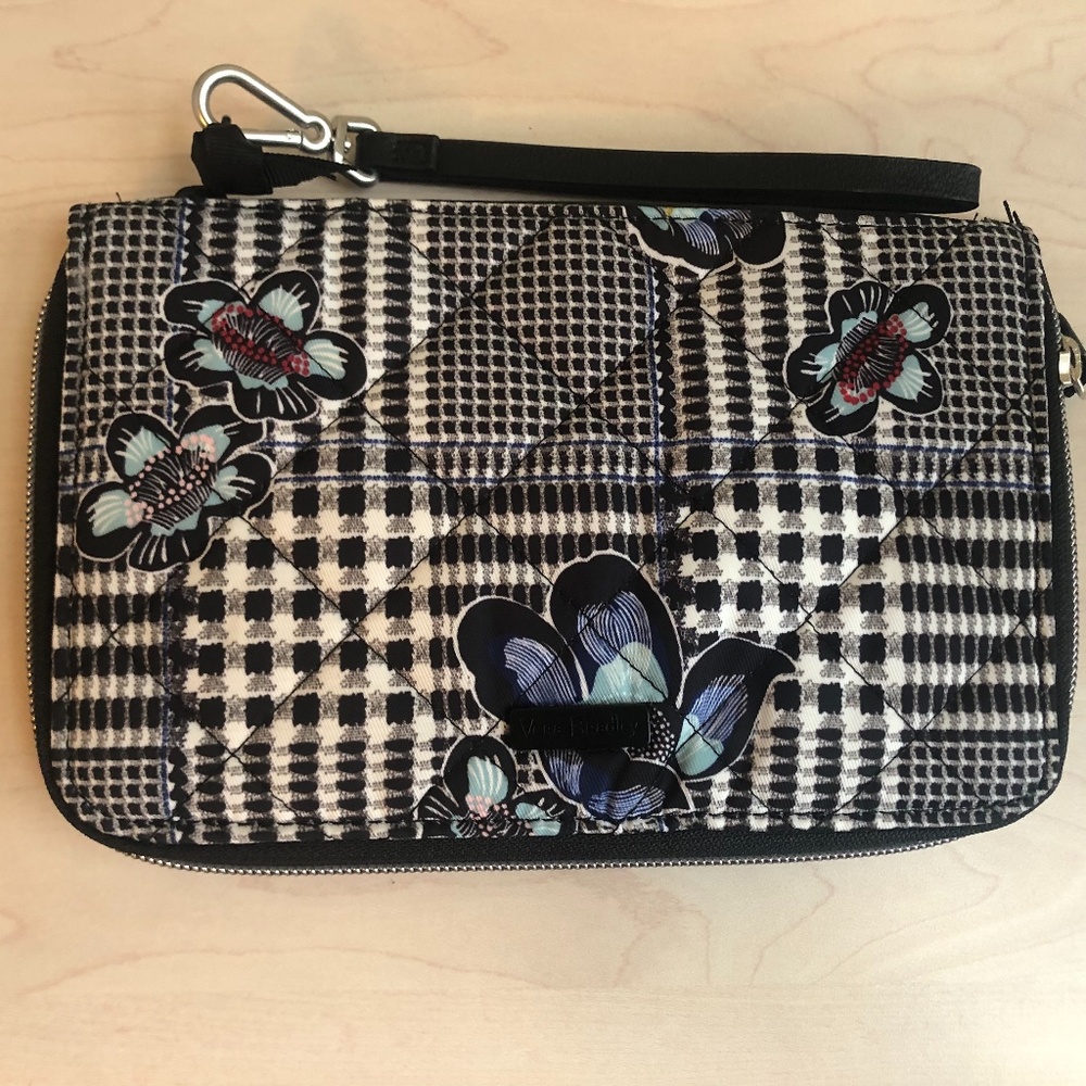 New Vera Bradley RFID Wristlet